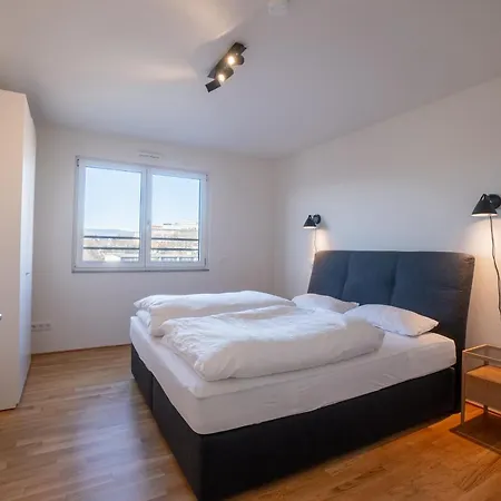 Apartament Penthouse I Dachterrasse I Tiefgaragenstellplatz I Nahe Bhf, Joho, Brita-arena