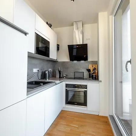 Apartament Penthouse I Dachterrasse I Tiefgaragenstellplatz I Nahe Bhf, Joho, Brita-arena Wiesbaden