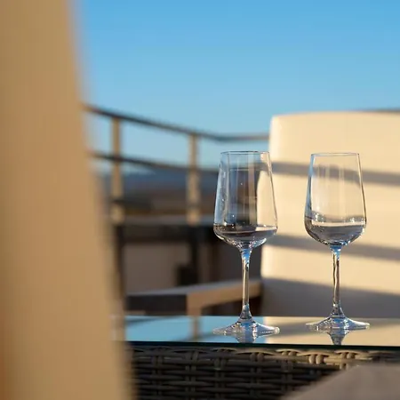 Penthouse I Dachterrasse I Tiefgaragenstellplatz I Nahe Bhf, Joho, Brita-arena *